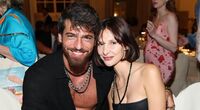 Can Yaman ha trovato l'amore, le foto con la nuova fidanzata